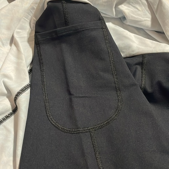 Dōna Jō Floral Black Skort - Picture 6 of 9